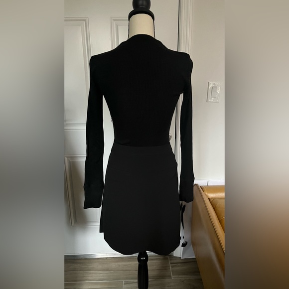 90s styled Theory dress - Picture 3 of 5